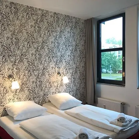Pensión Basic Living 3*