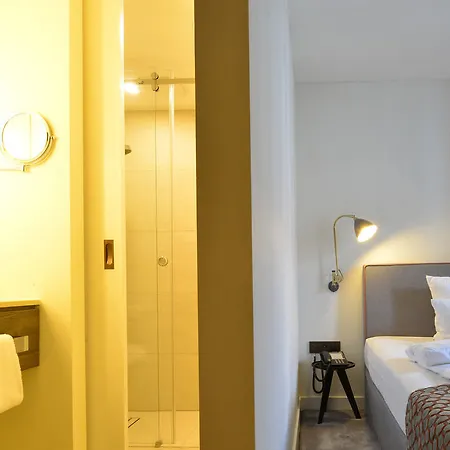 H'otello B'01 Hotel