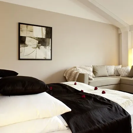 Concept Living Serviced 4* Munich