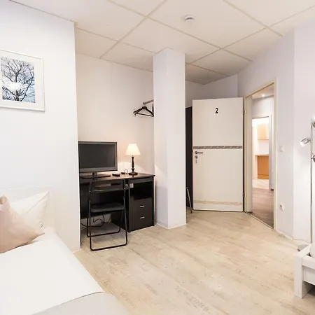 Garden House & East Park-apartments Guest house Grossdorf (Tyrol)