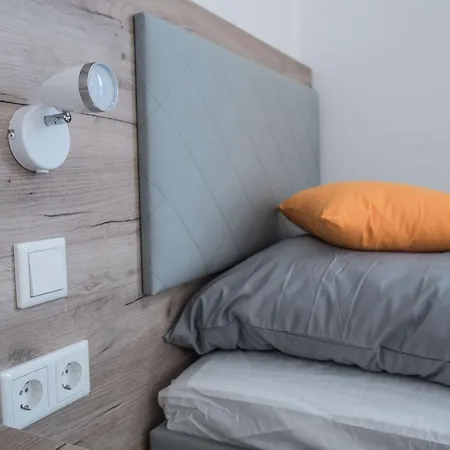 מלון דירות Firstsleep Boardinghouse Griesfeldstrasse 2*