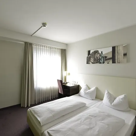 Hotel Dolomit 2*