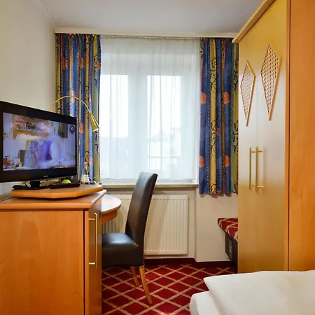 Hotel Mueller 3*