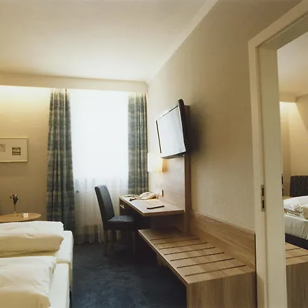 Hotel Jedermann 3*