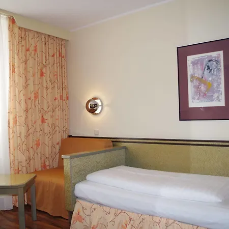 Imperial Szálloda 3*