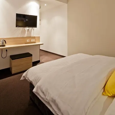 Hotell Muenchen-olympiapark München