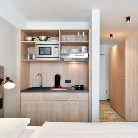 Wyndham Garden Messe 4* Munich