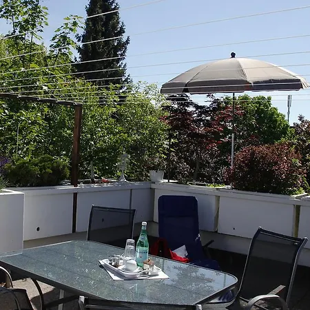 Garden House & East Park-apartments Guest house Grossdorf (Tyrol)