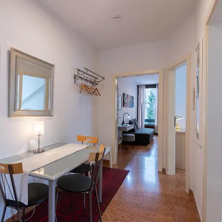 Guest house Garden House & East Park-apartments 2*