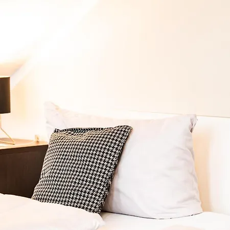 Garden House & East Park-apartments Guest house 2*