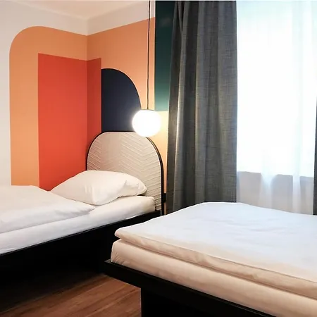Hotel The Dot | 24/7 Checkin München