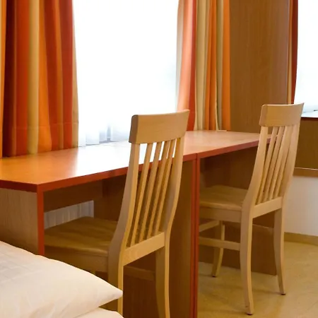Ausbildungshotel St. Theresia 2* ミュンヘン