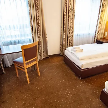 ホテル Ausbildungshotel St. Theresia