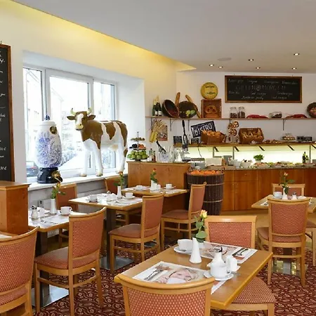 Hotel Mueller 3*