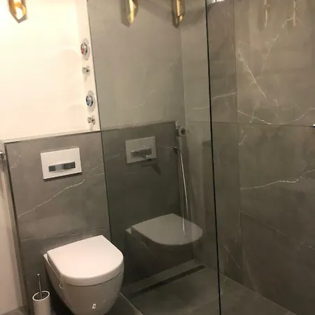 Luxurious 2 Bedroom Old * Munique
