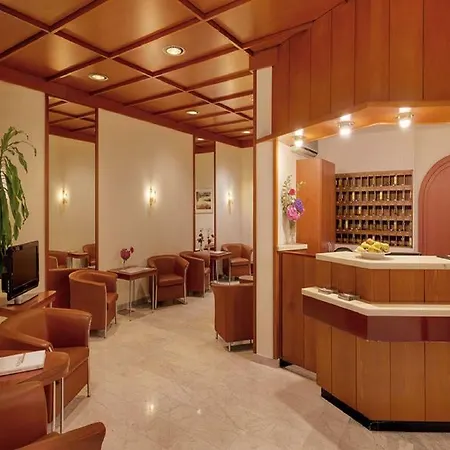 City Hotel