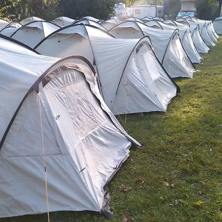 Camping, Glamping & Dorms 캠프장 뮌헨
