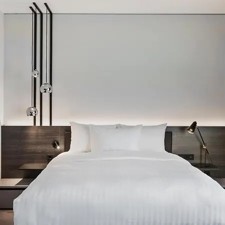 Hotel By Marriott Ostbahnhof 4*