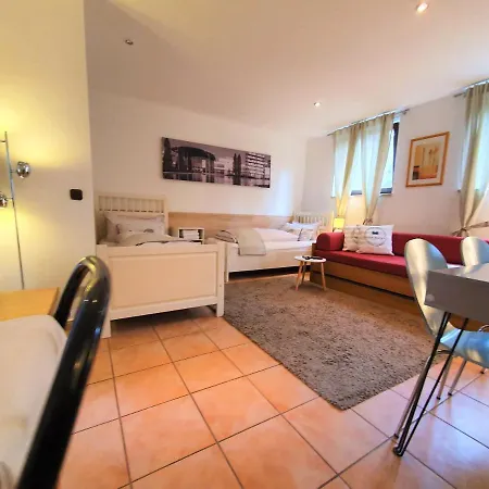 Garden House & East Park-apartments Guest house Grossdorf (Tyrol)