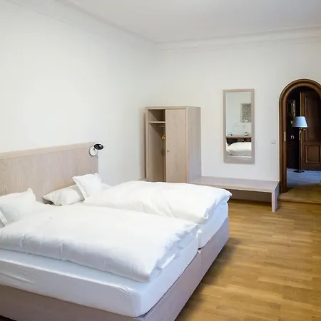 Otel Gaestehaus Der Katholischen Akademie In Bayern